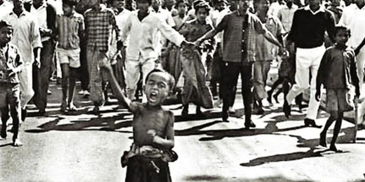 prothomalo-bangla_2022-08_143fd4d9-f0e9-4f0b-b445-3af2bebd5929_Gonoabothan20180124131458